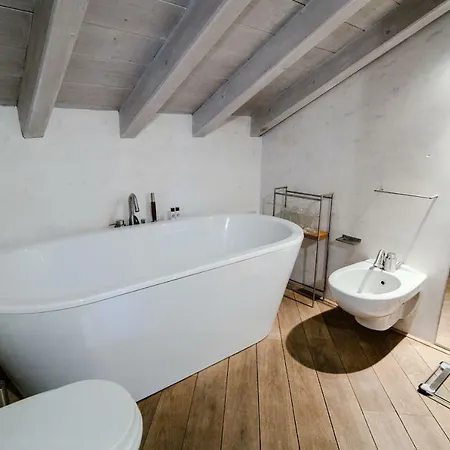 Sailer Loft - The House Of Travelers Apartment *