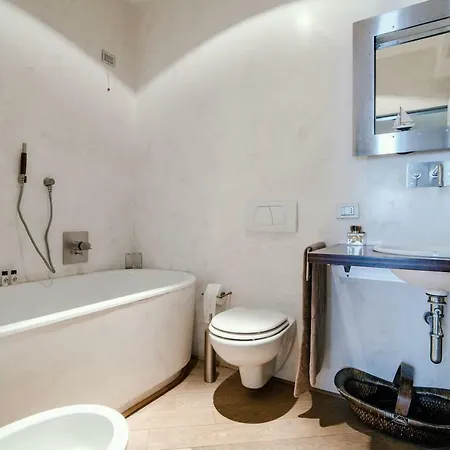 Apartment Sailer Loft - The House Of Travelers Como